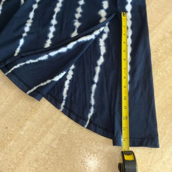 CHAPS DENIM Ralph Lauren navy/white tie dye tank, side slit, asymmetrical hem. M - Picture 14 of 16